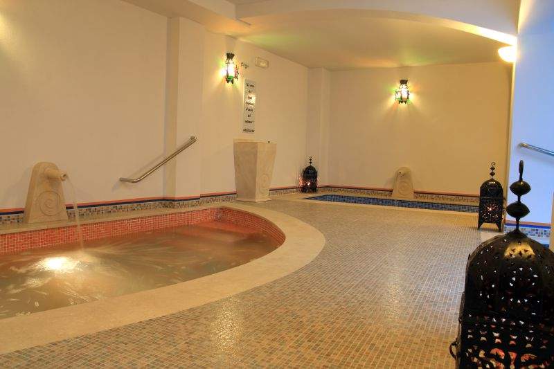 Ba&ntilde;os de la Villa