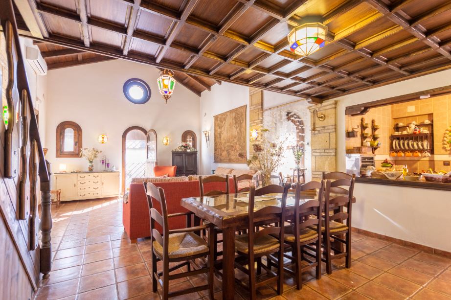 CR La Ermita