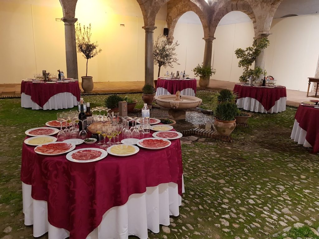 Catering R&iacute;o